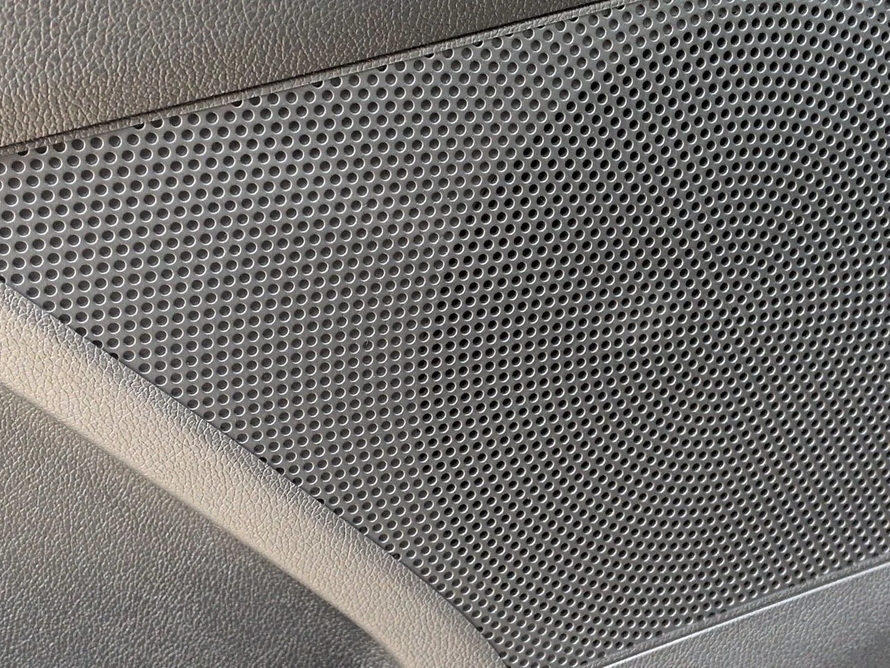New 2026 Steel Gray Kia EX image 25