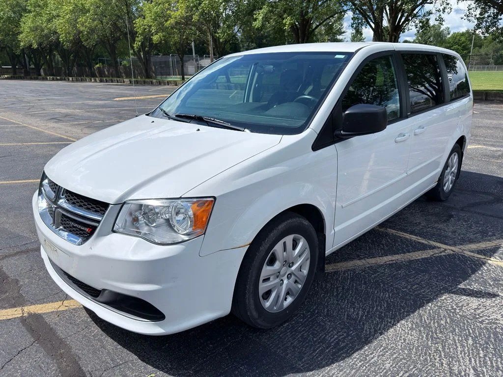 Used 2013 White Dodge SE image 15