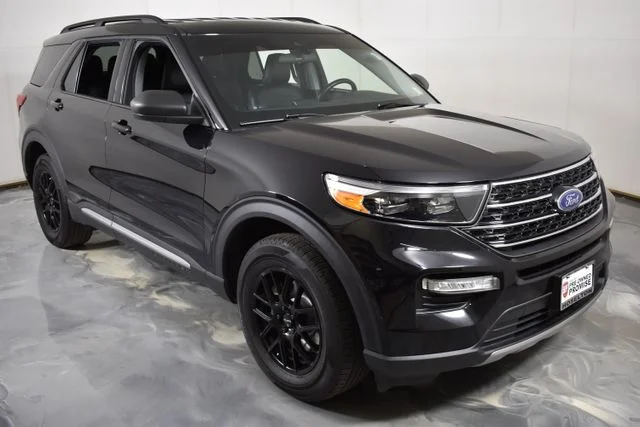 Used 2020 Black Ford XLT image 12