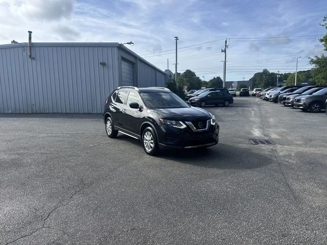 Used 2019 Black Nissan S image 3