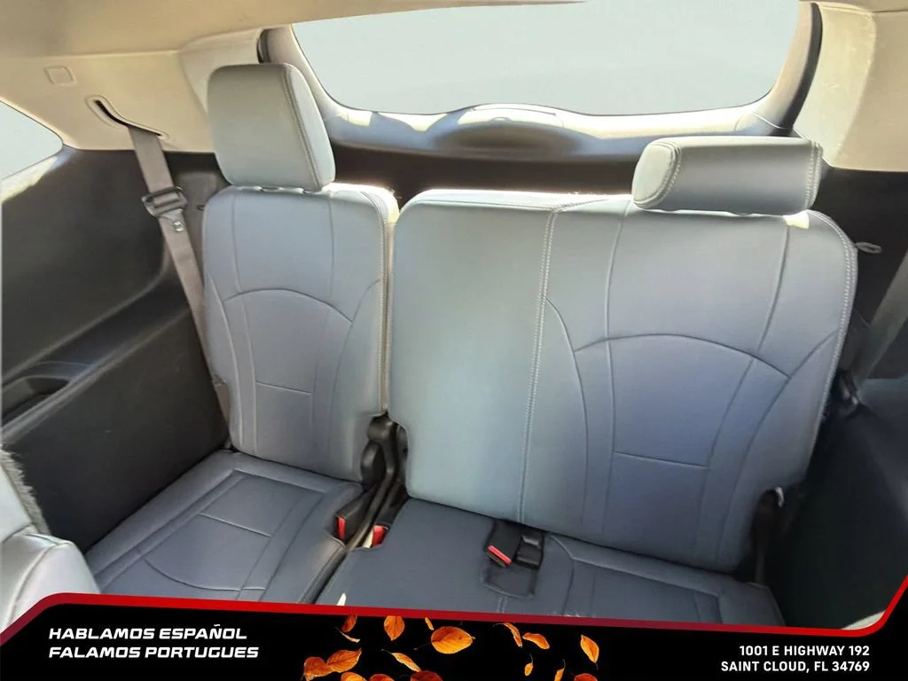Used 2020 Includes Satin Nickel lower exterior accent color.) Buick Essence image 25