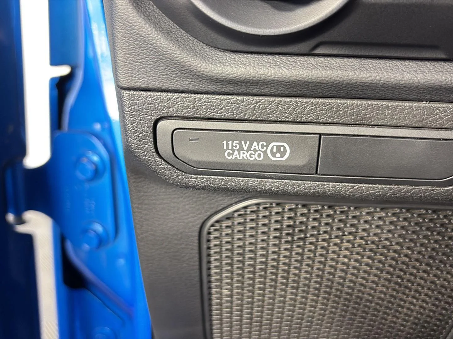 Used 2024 Hydro Blue Pearlcoat Jeep Rubicon X image 29