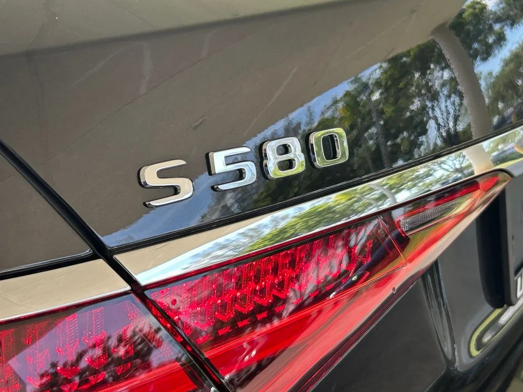 Used 2023 Silver Mercedes-Benz S 580 image 17