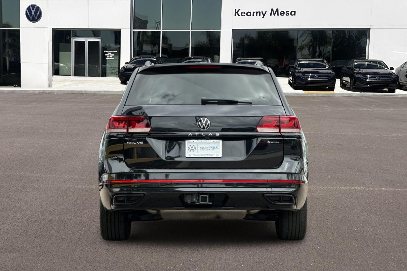 Certified Used 2023 Deep Black Volkswagen 3.6L V6 SEL R-Line image 5