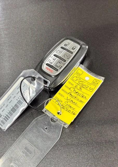 Used 2023 Gray Chrysler Touring L image 29