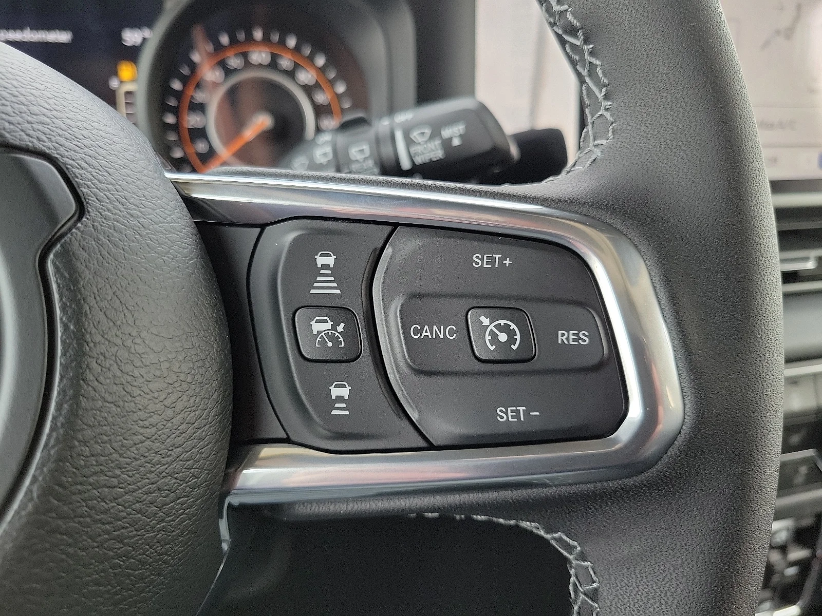 New 2026 PW7 Bright Whit Jeep 4-DOOR SAHARA image 19