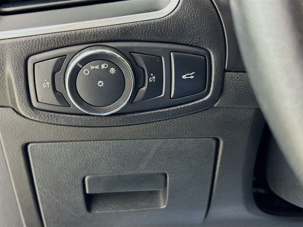 Used 2016 Gray Metallic Ford Titanium image 11