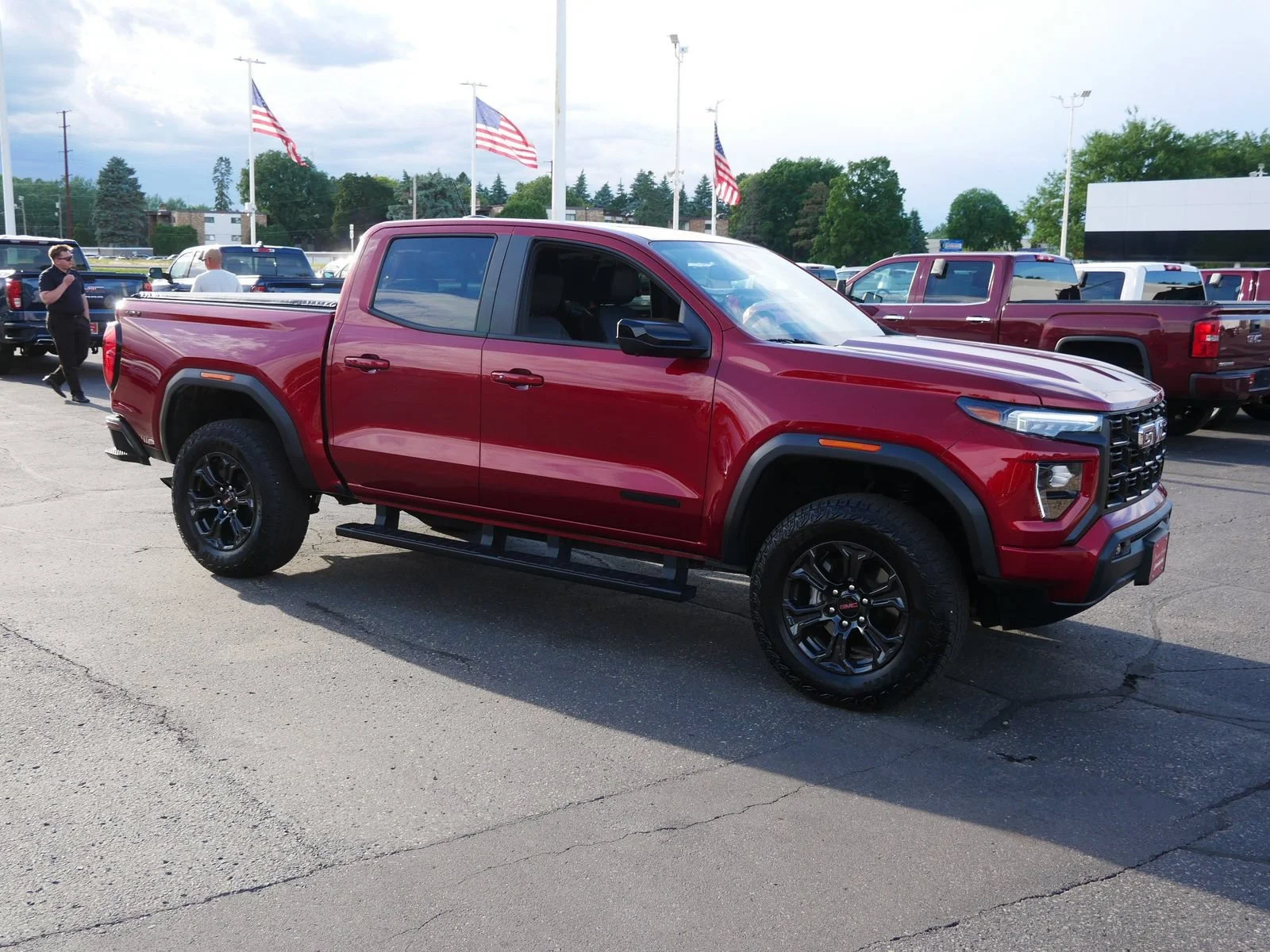 Used 2024 GMC Canyon Elevation with VIN 1GTP6BEK7R1286522 for sale in White Bear Lake, Minnesota