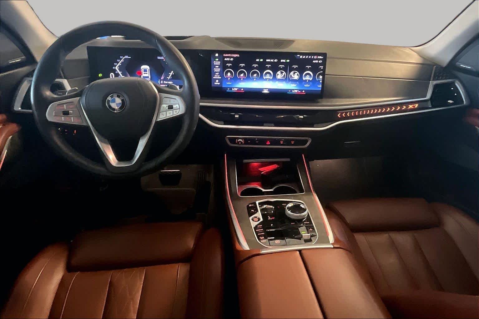 Used 2023 Mineral White Metallic BMW xDrive40i image 14