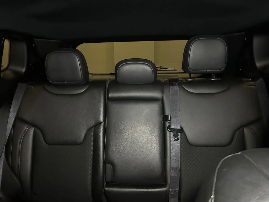 Used 2025 Bright White Jeep Trailhawk image 22