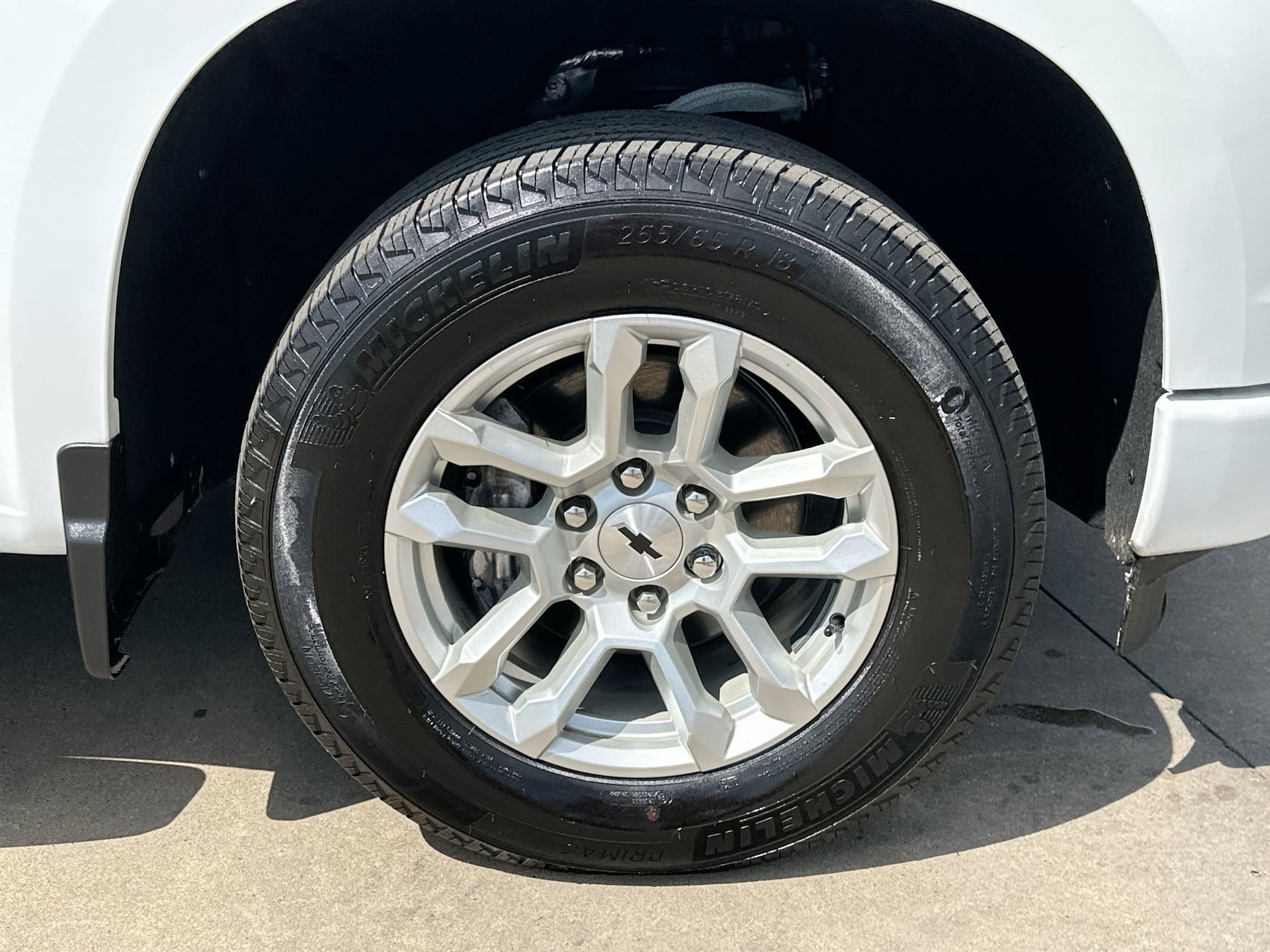 Used 2025 Summit White Chevrolet RST image 10