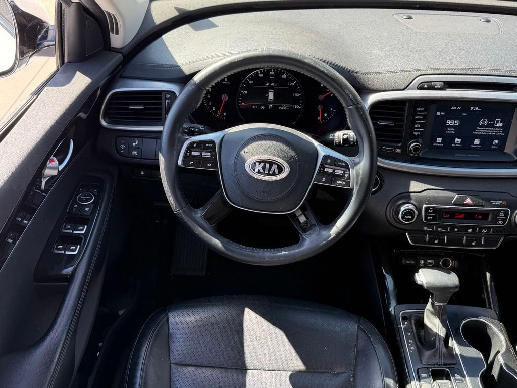 Used 2019 White Kia EX image 11