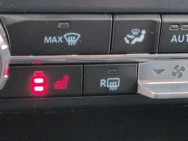 New 2026 Oxford White Ford XLT image 22
