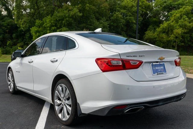 Used 2018 White Chevrolet Premier image 8