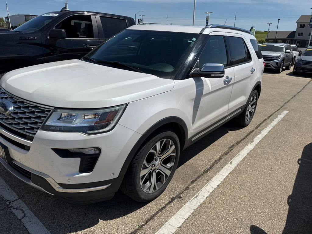 Used 2018 White Ford Platinum image 5