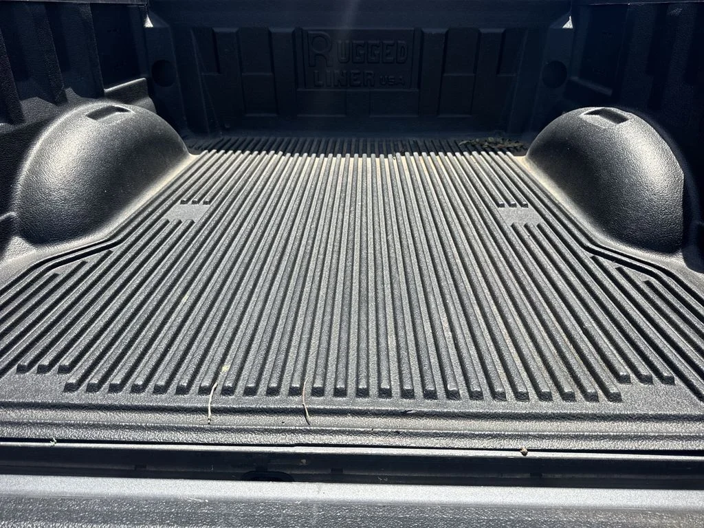 Used 2023 Gray Ford XLT image 18