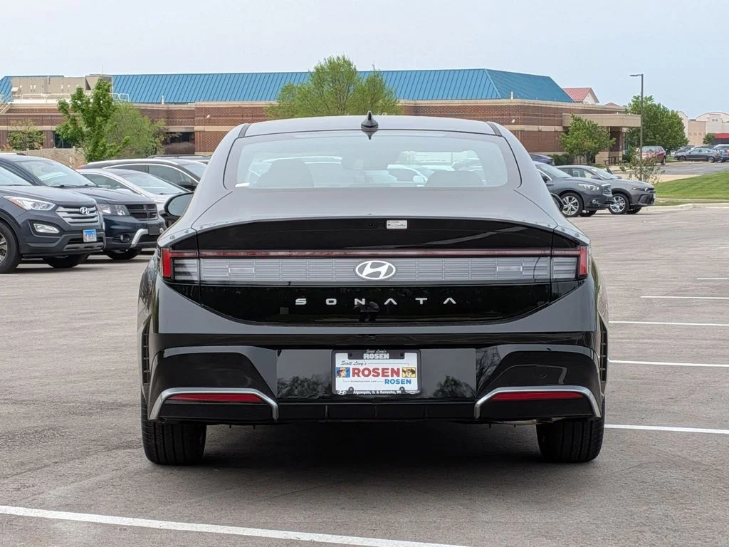 New 2026 Black Hyundai SEL Sport image 6