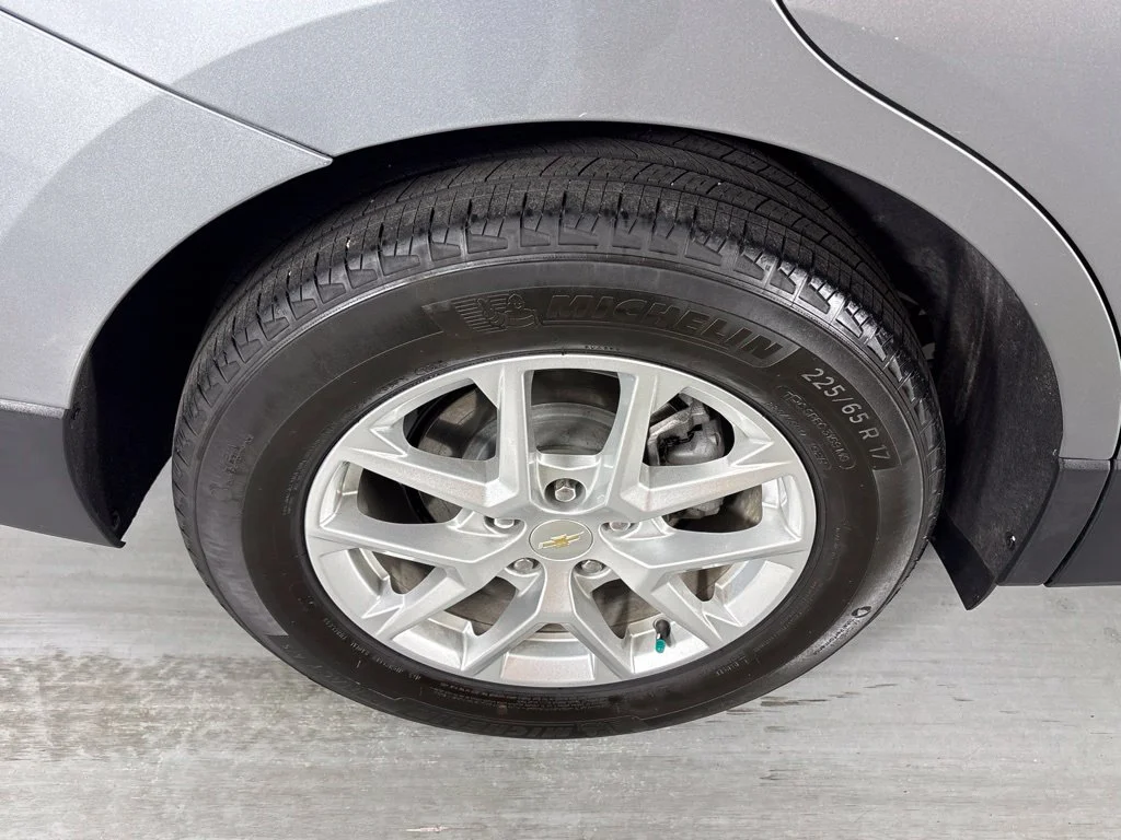 Used 2024 Gray Chevrolet LT image 10