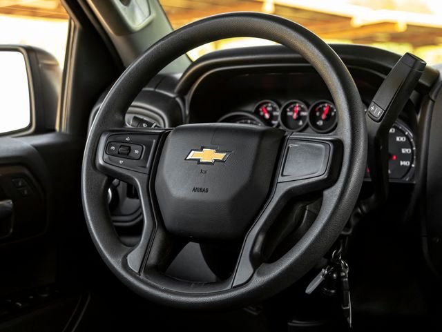 Used 2021 Satin Steel Metallic Chevrolet Custom image 24