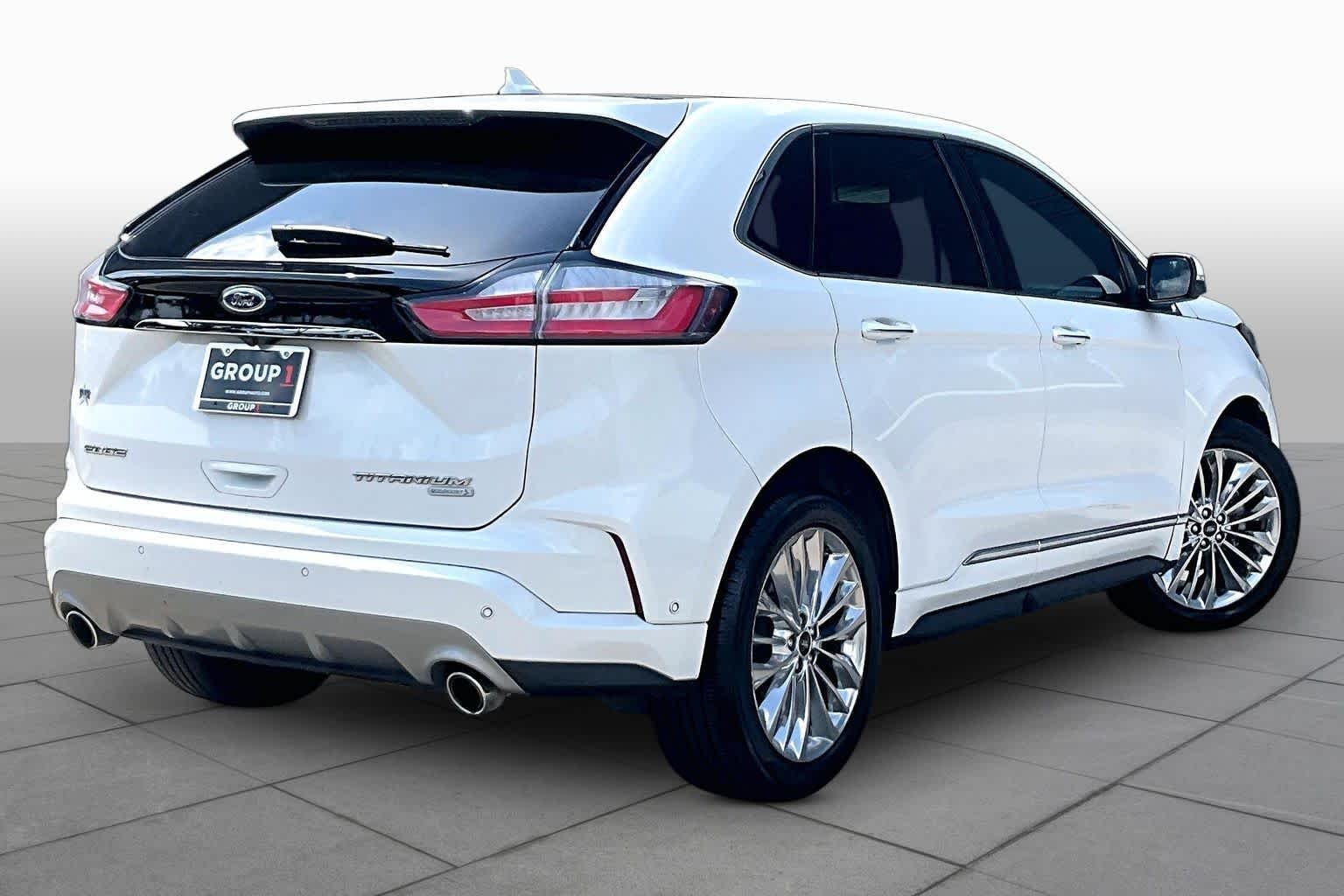Used 2020 Star White Metallic Tri-Coat Ford Titanium image 13