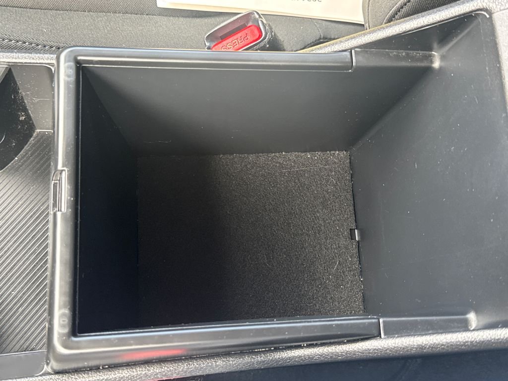 Used 2024 Black Kia LX image 28