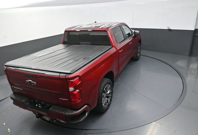 Used 2021 Red Chevrolet RST image 18