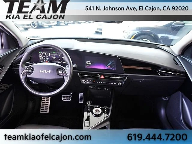Used 2023 Gray Kia Wave image 19