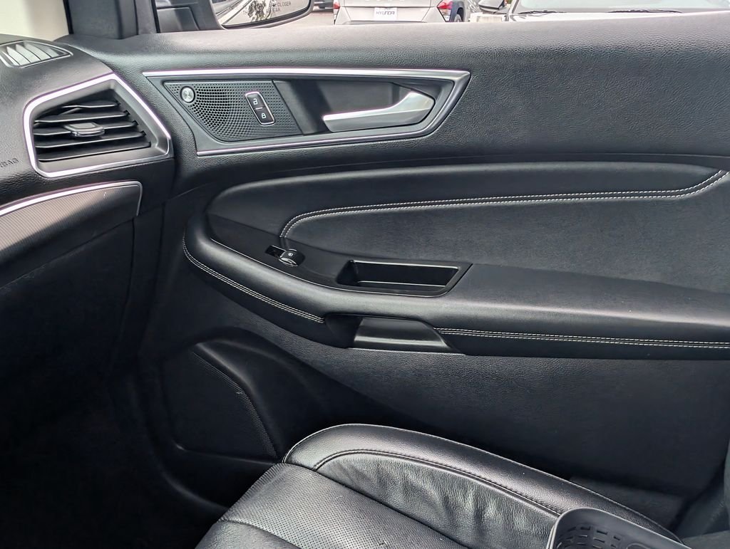 2019 Ford Edge Titanium - Photo 29