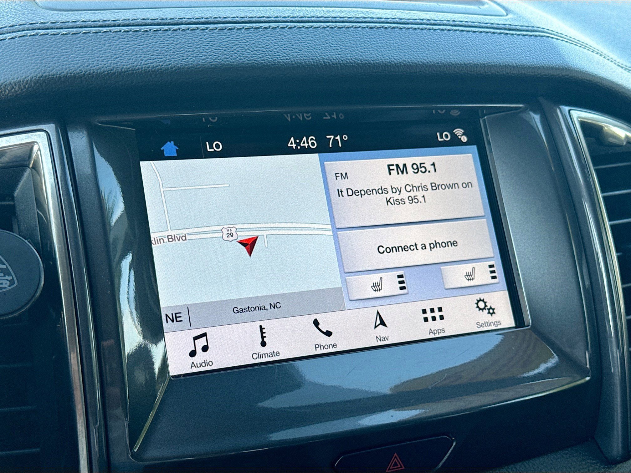 Used 2019 Shadow Black Ford LARIAT image 15