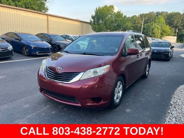 Used 2014 Red Toyota LE image 34