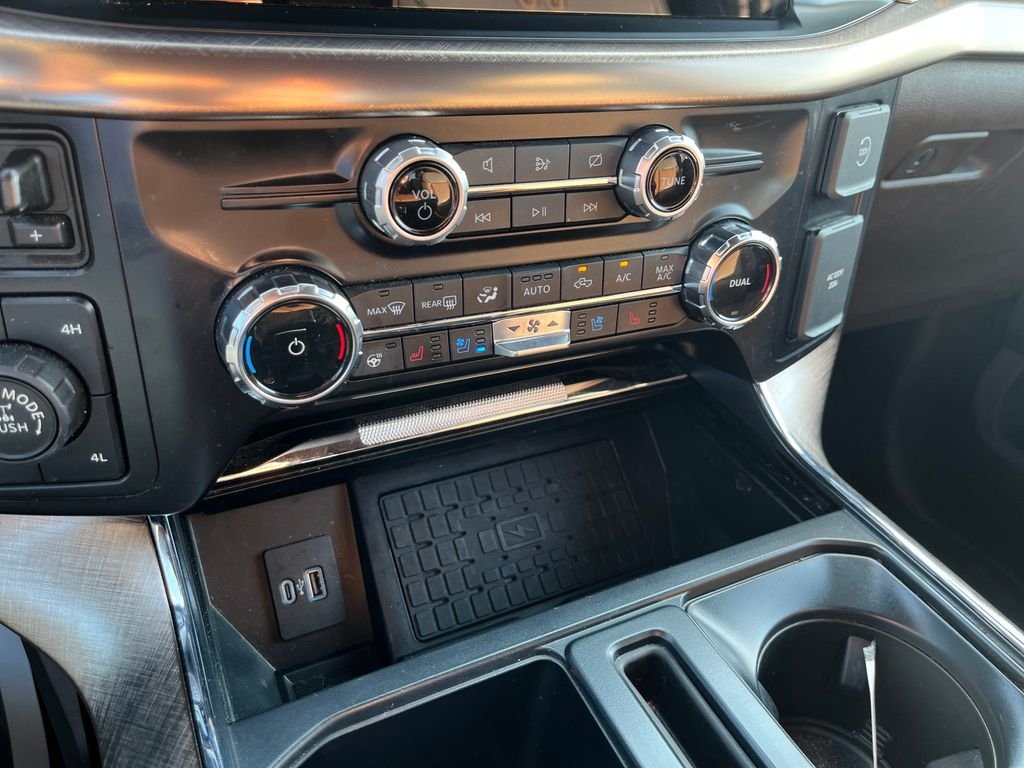 Used 2024 White Ford King Ranch image 21