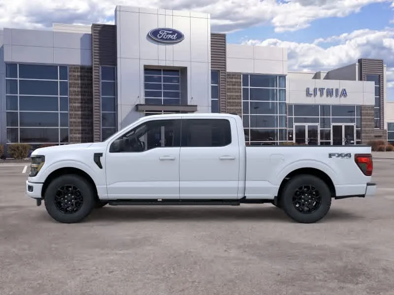 New 2026 Oxford White Ford XLT image 3
