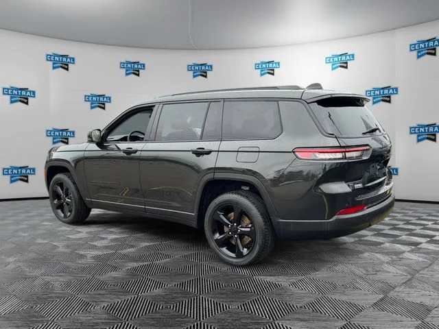 Certified Used 2023 Gray Jeep Limited image 4