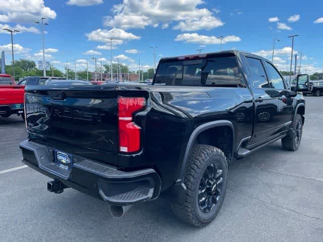 New 2026 Black Chevrolet High Country image 23