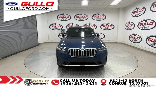Used 2023 Phytonic Blue Metallic BMW sDrive30i image 3