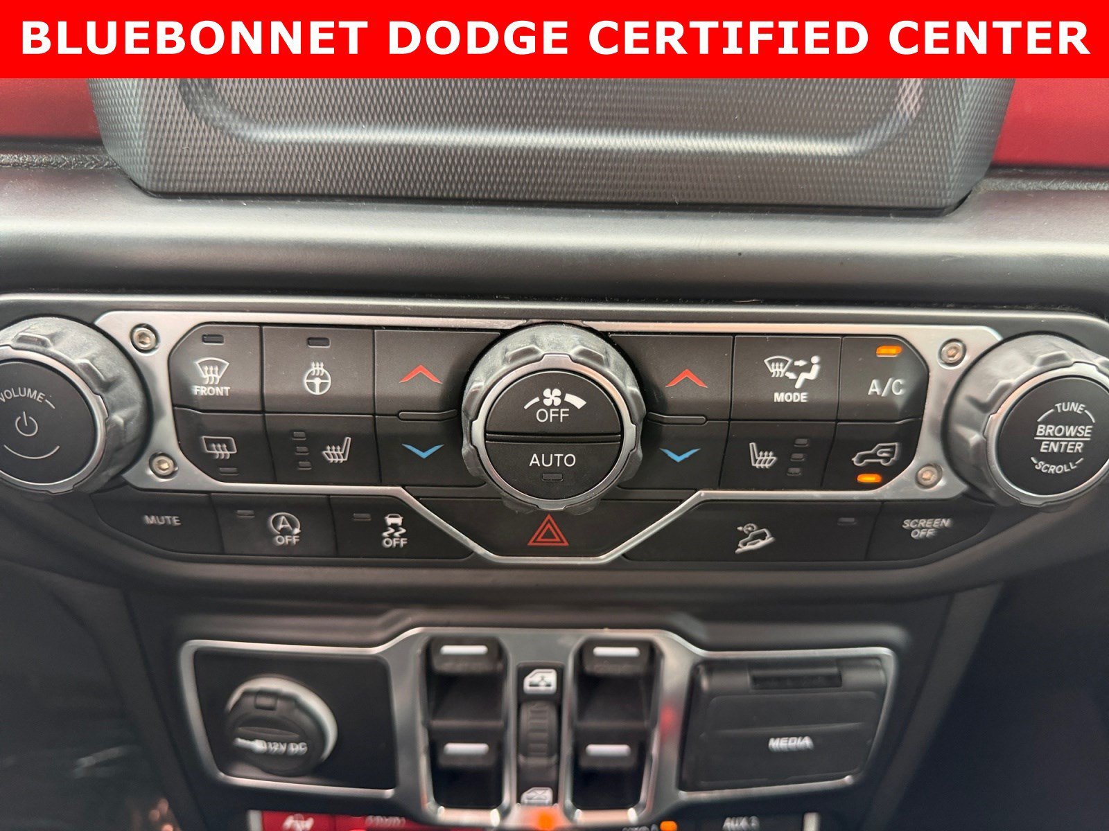Certified Used 2020 Ocean Blue Metallic Clearcoat Jeep Rubicon image 17