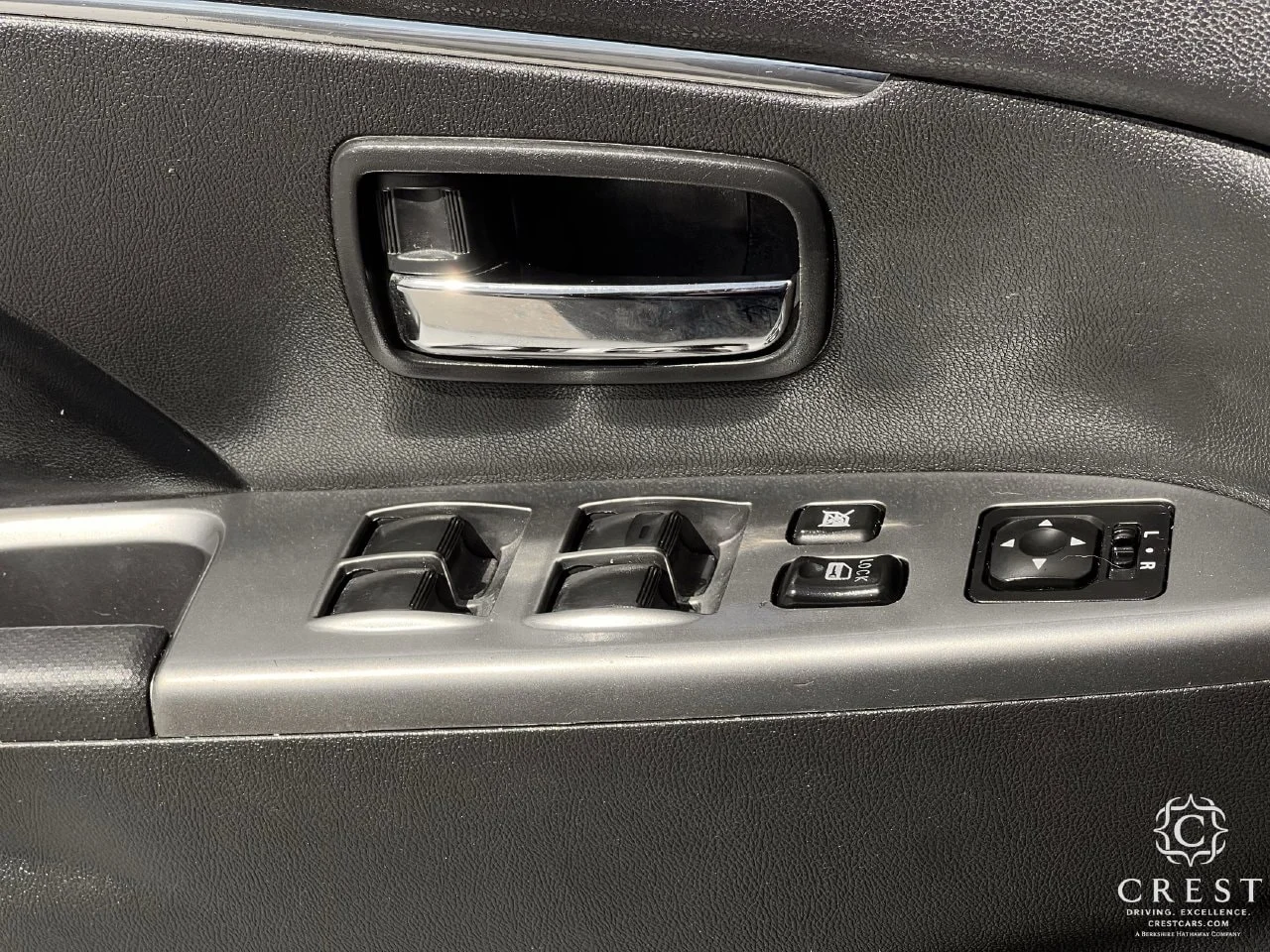 Used 2018 Labrador Black Mitsubishi 2.4 SE image 19