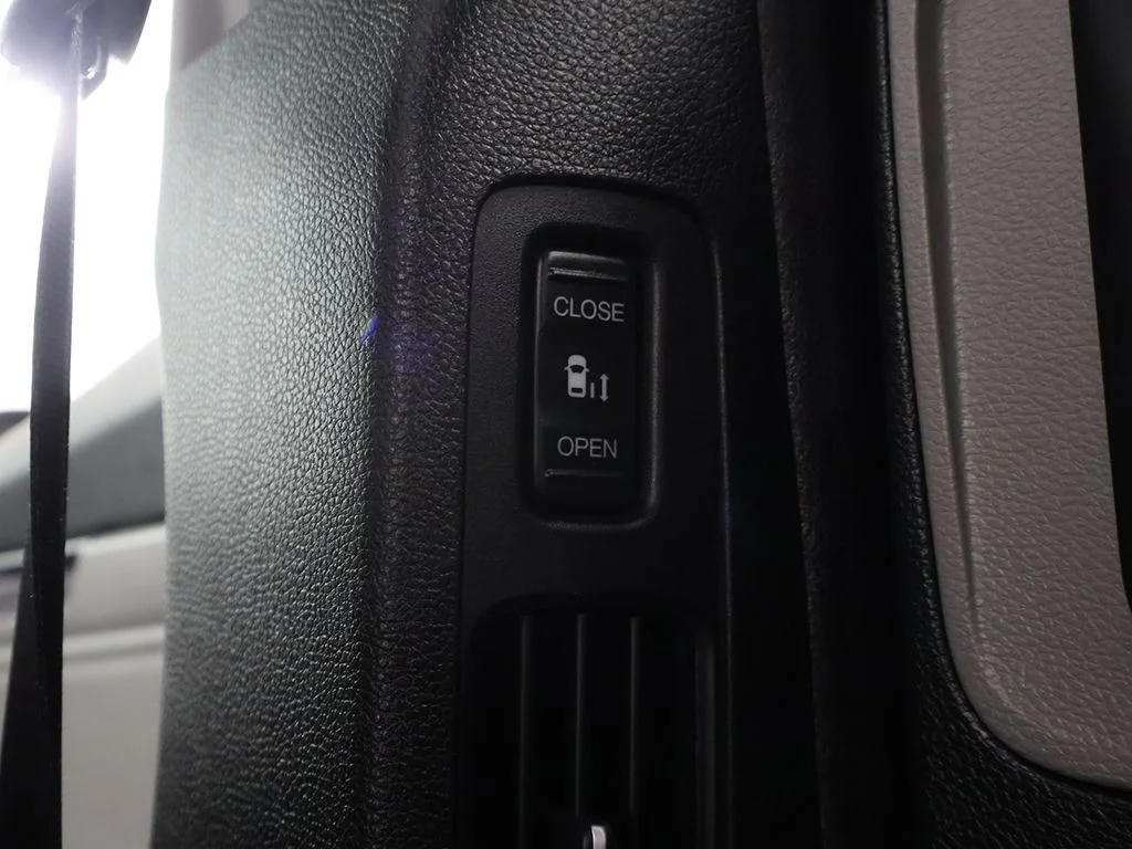 Used 2023 Gray Honda Elite image 58