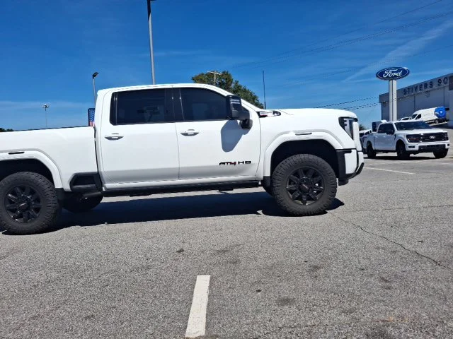Used 2024 White GMC AT4 image 2