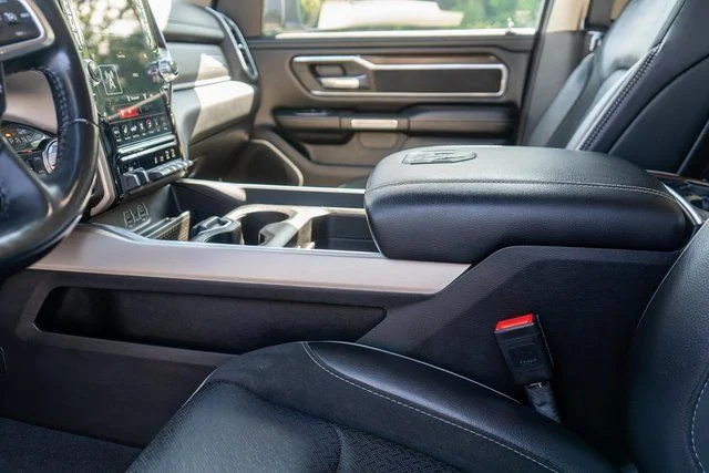 Used 2021 Silver Ram Laramie image 21