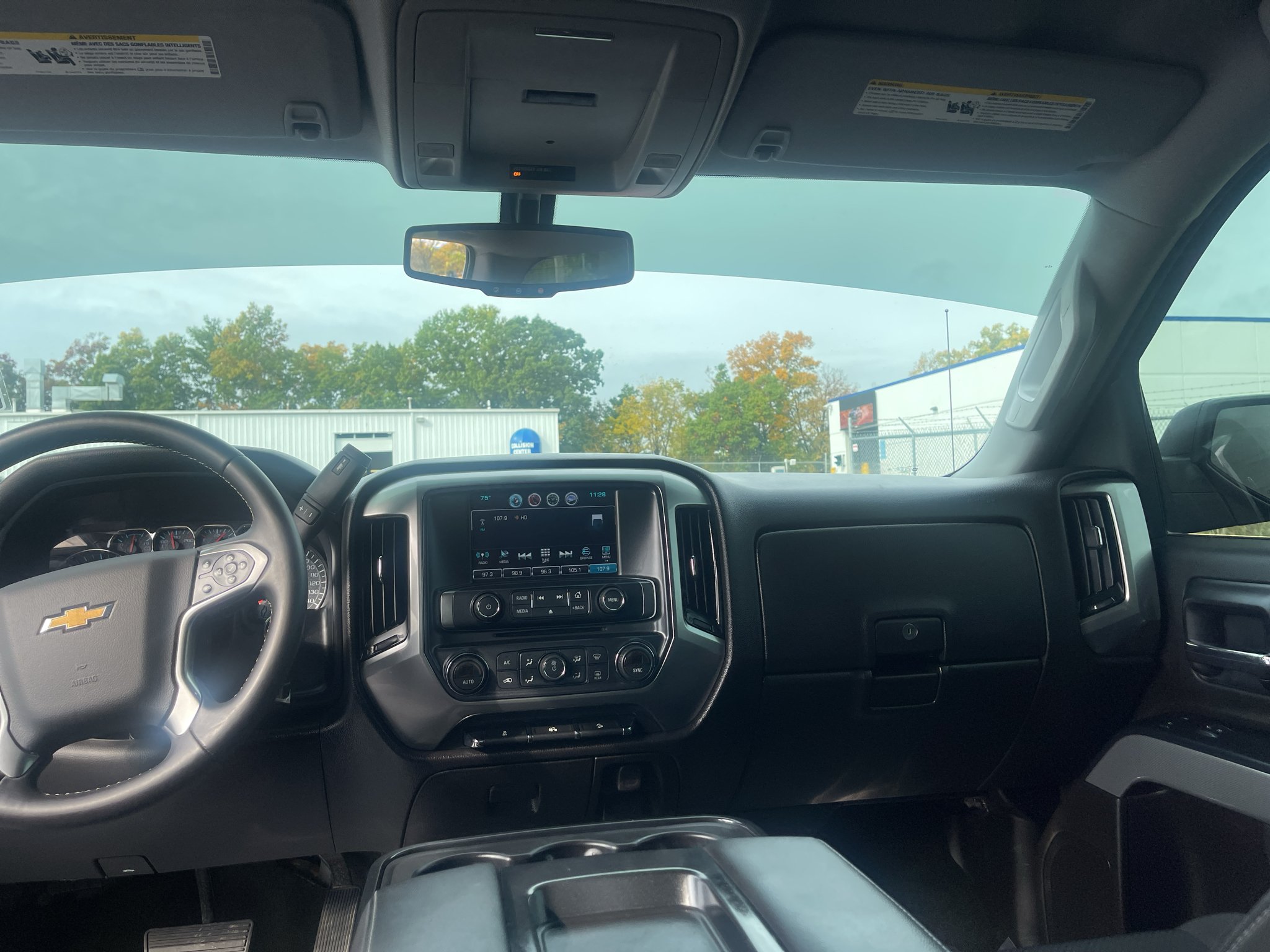 Used 2014 TUNGSTEN METALLIC Chevrolet LT image 20