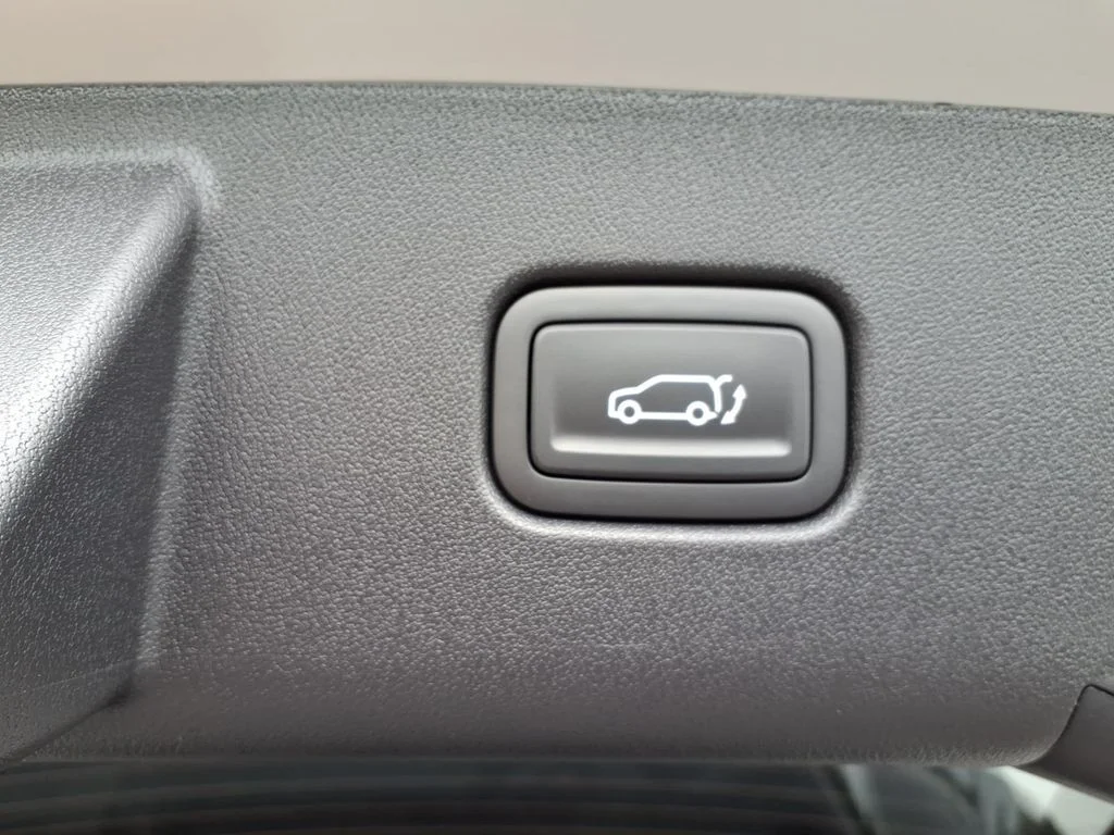 New 2027 White Kia EX image 10