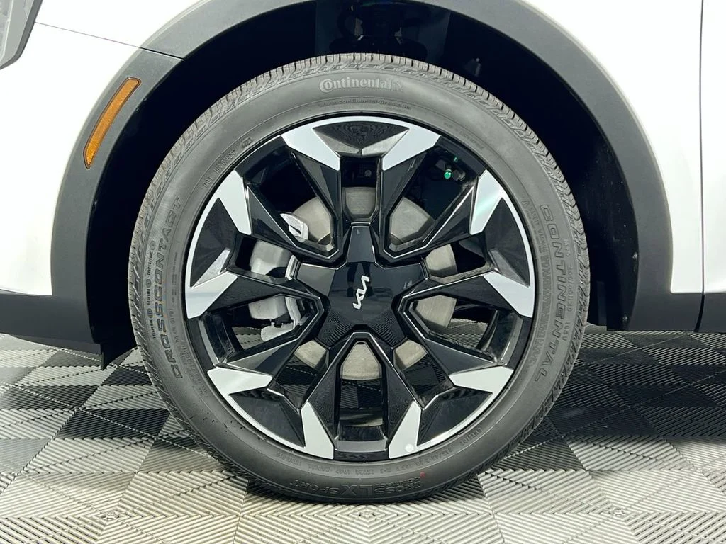 2026 Kia Sorento EX - Photo 13