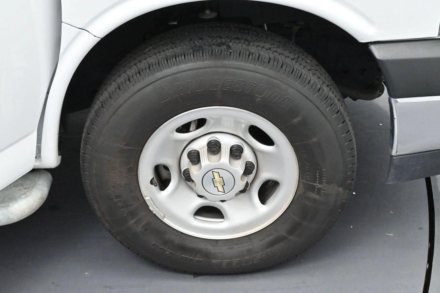 Used 2024 Summit White Chevrolet WT image 26