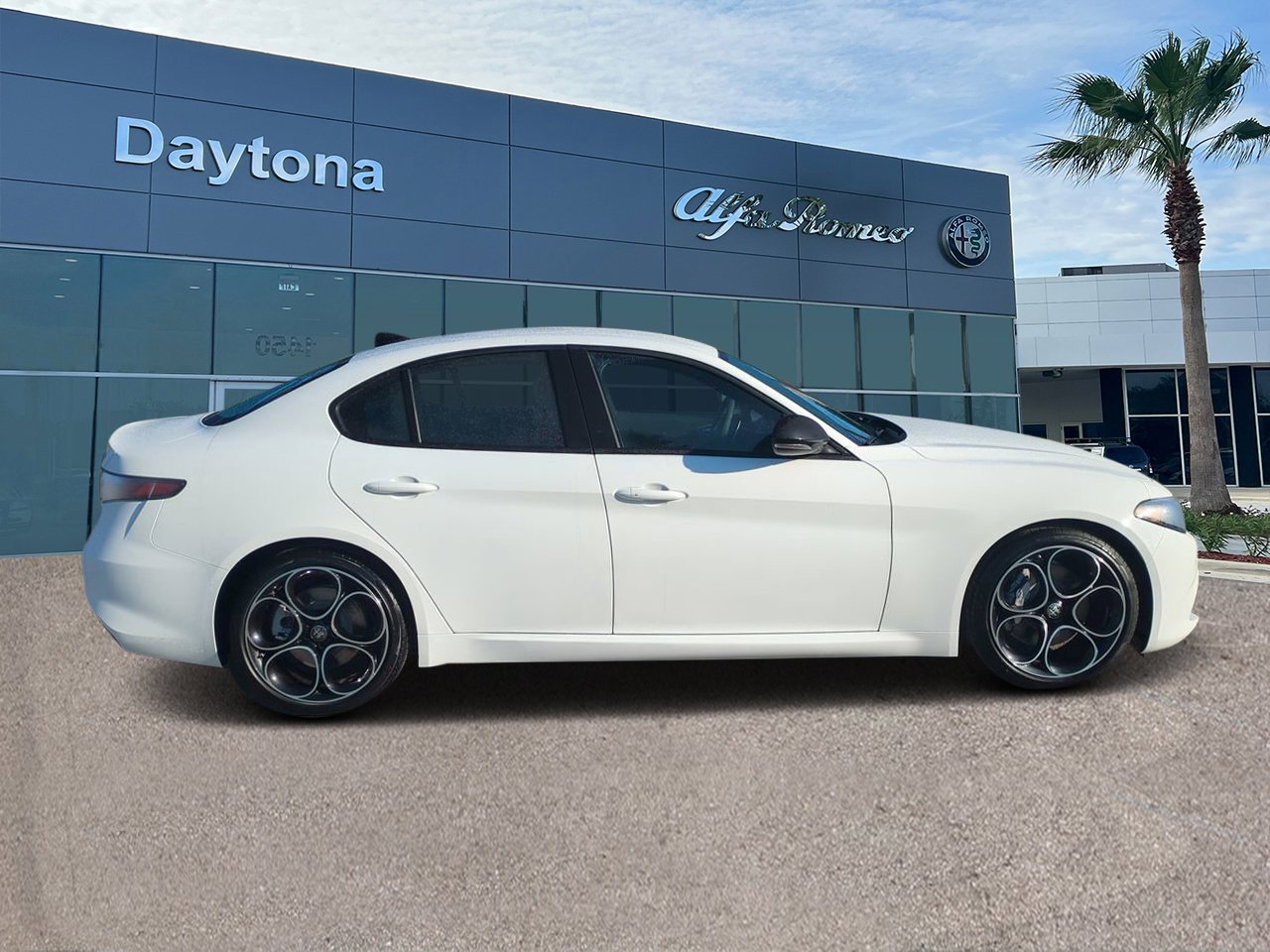 New 2025 Milano White Alfa Romeo  image 2