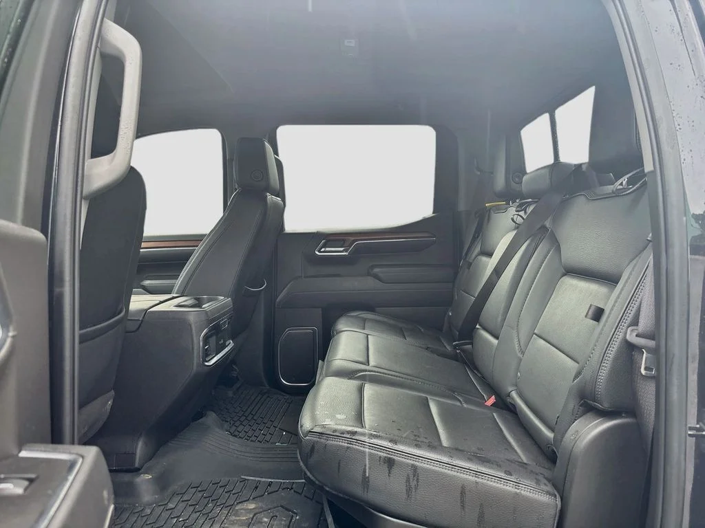 Used 2023 Silver GMC Denali image 17