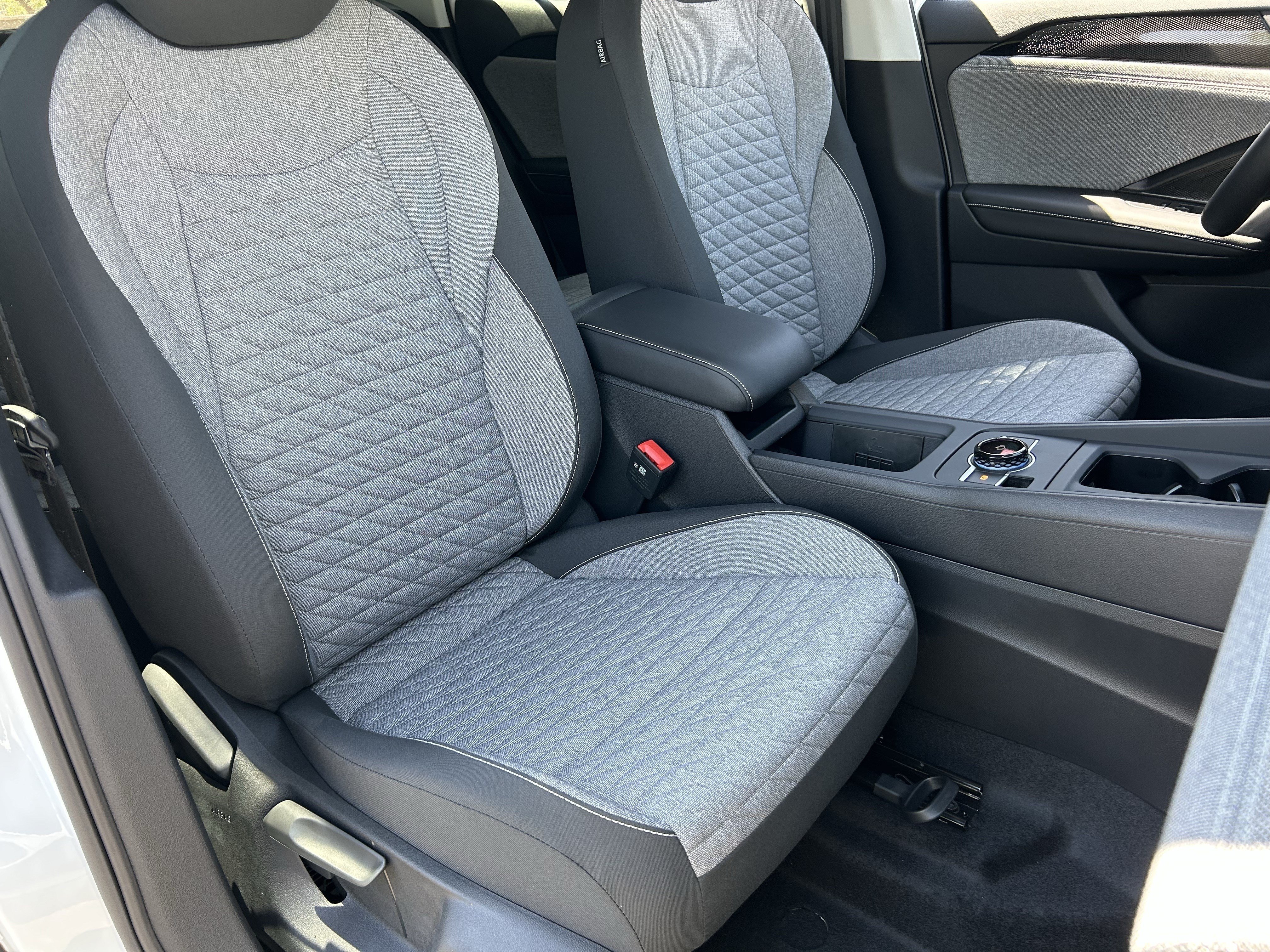 New 2026 Pure White Volkswagen S image 6