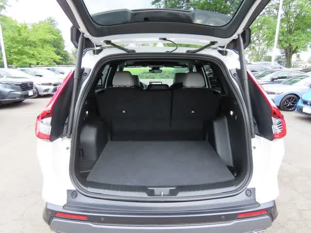 Certified Used 2026 Platinum White Pearl Honda Sport Touring image 12
