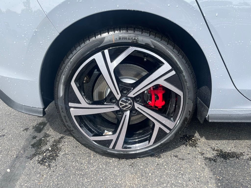 New 2026 Gray Volkswagen SE image 30
