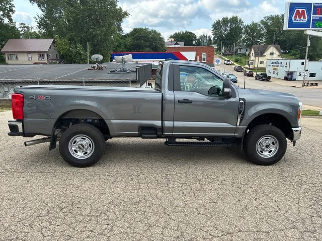 Used 2024 Gray Metallic Ford XL image 9